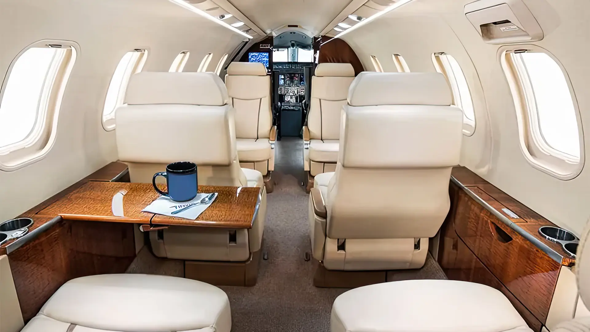 learjet-40xr-vip1